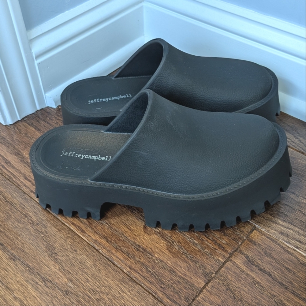 Jeffrey Campbell Black Platform Clog Mules - Picture 1 of 8
